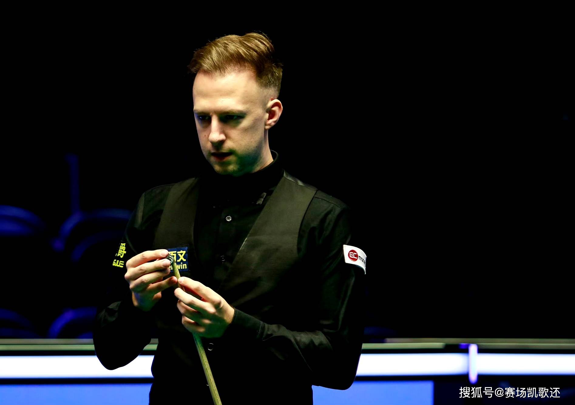 成为马刺与 成为马刺与